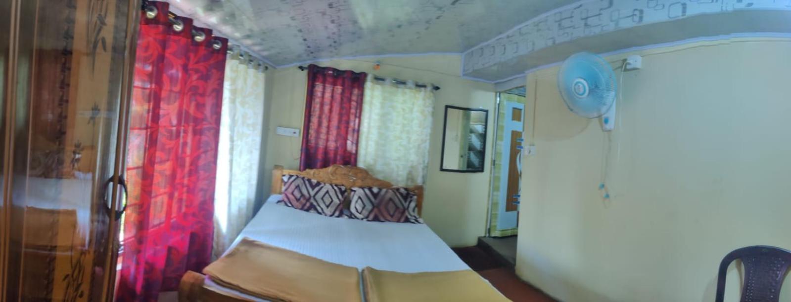 Danny'S Den Villa Madikeri Buitenkant foto
